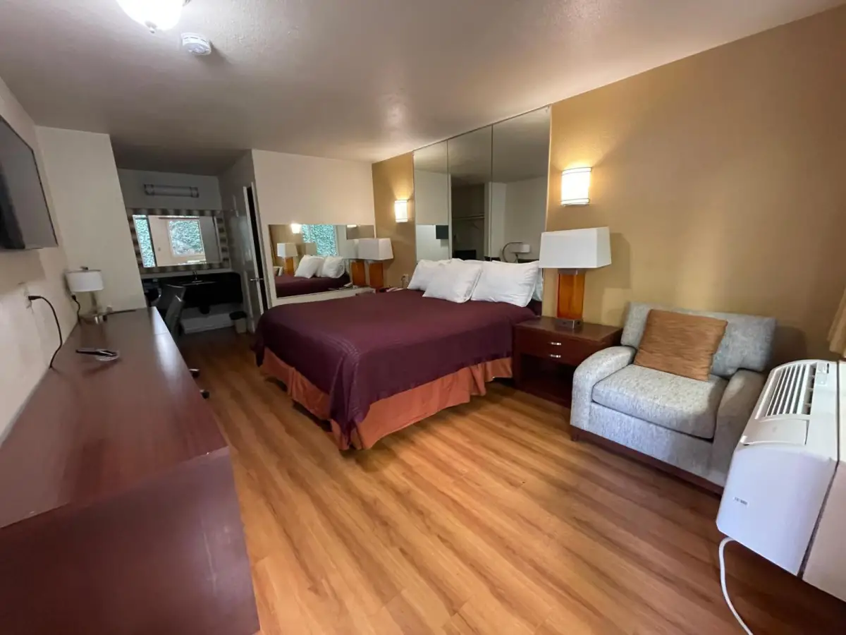 Sierra Inn 10
