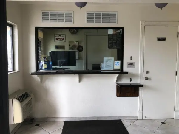 Sierra Inn 6